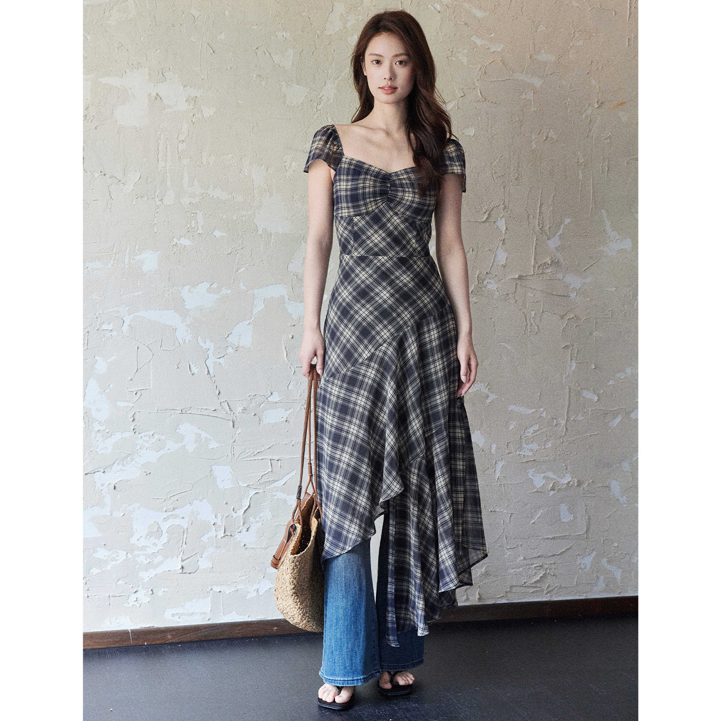 贰羊设计【方韵】法式复古格纹解构连衣裙女短袖收腰不规则a字裙,女装/女士精品,连衣裙,淘宝优惠券,粉丝福利购,淘宝优惠卷