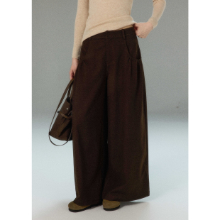 女宽松收褶垂感秋冬休闲裤 通勤高级感棕色阔腿裤 栖暮 贰羊设计