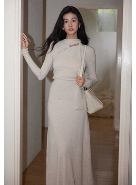 贰羊设计【安岚】法式温柔气质围巾领上衣高腰半身裙修身针织套装