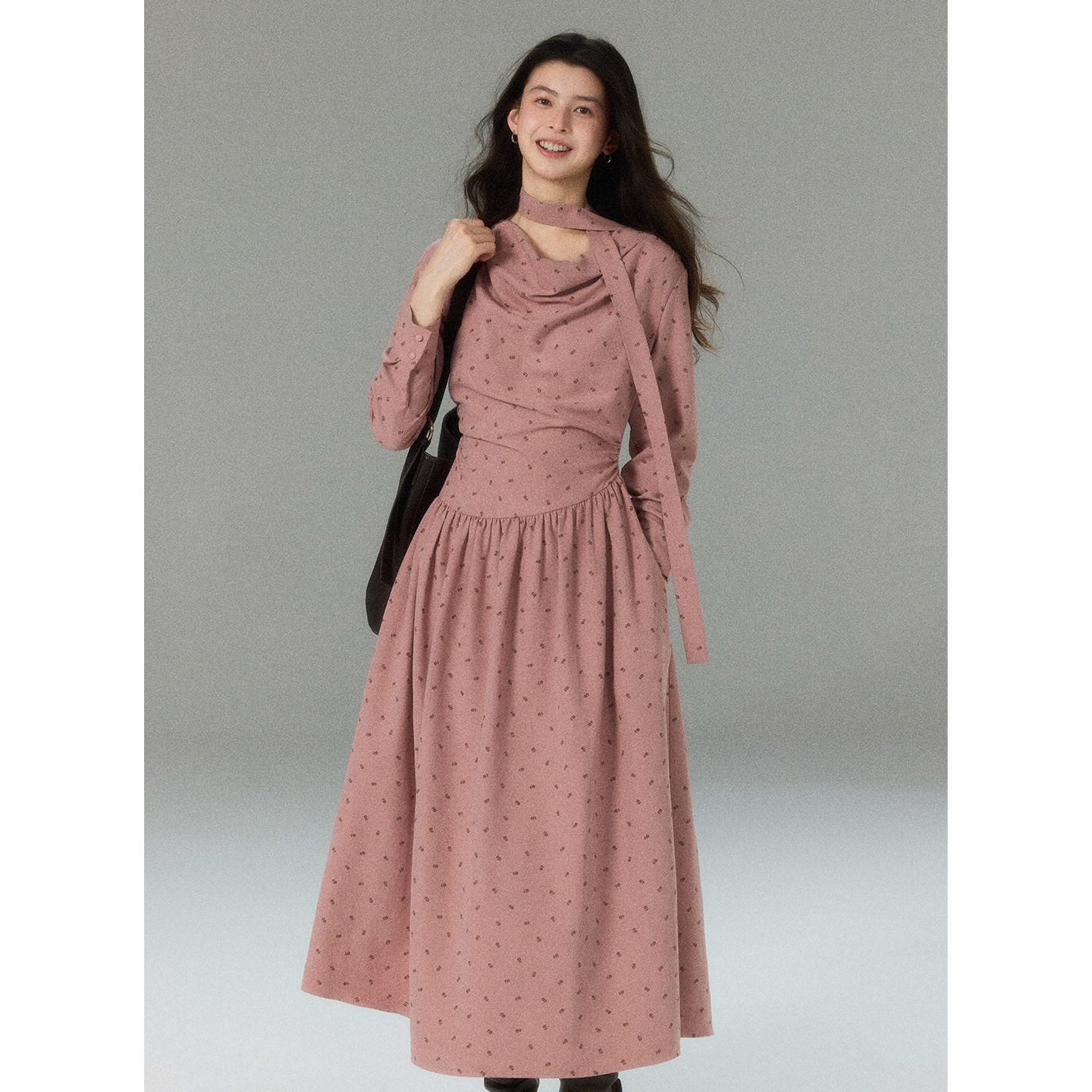 贰羊设计【时漫】复古知识分子荡领印花连衣裙女新款温柔气质长裙