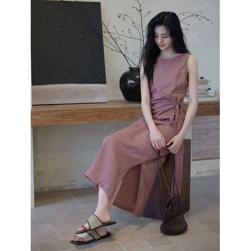 1oo亚麻圆领无袖连衣裙