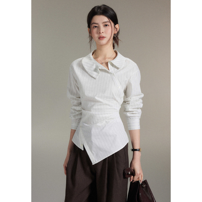 贰羊设计【今宜】设计不规则白色条纹衬衣女秋季修身收腰显瘦上衣