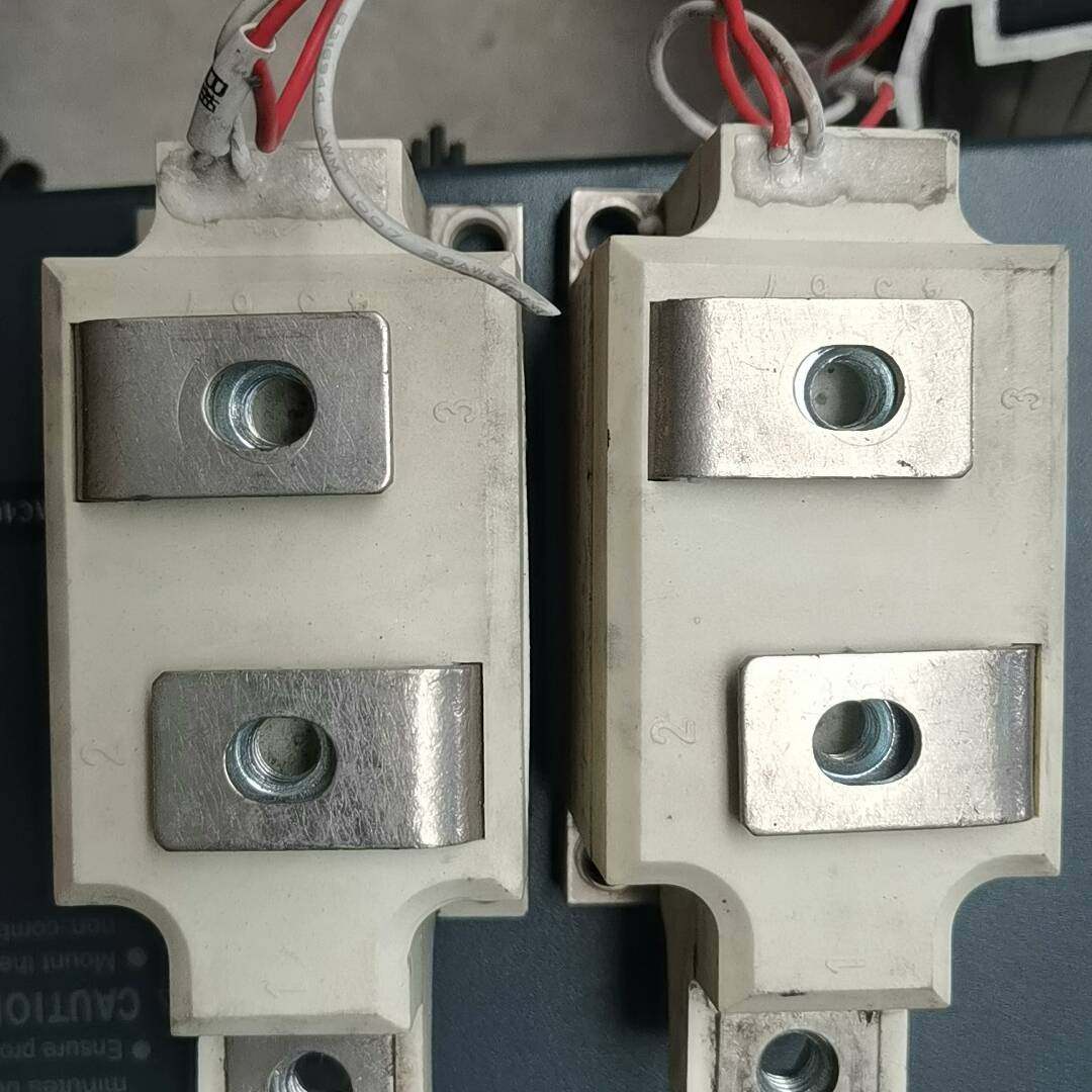 议价-MFC273A-1600V（DT）可控硅模块 成色一般，