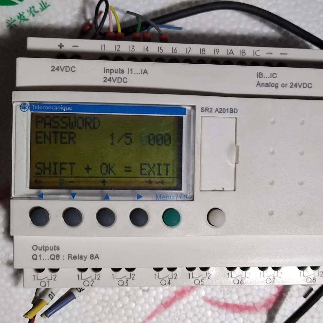 议价-拆机施耐德逻辑控制器SR2 B201B DC24V，