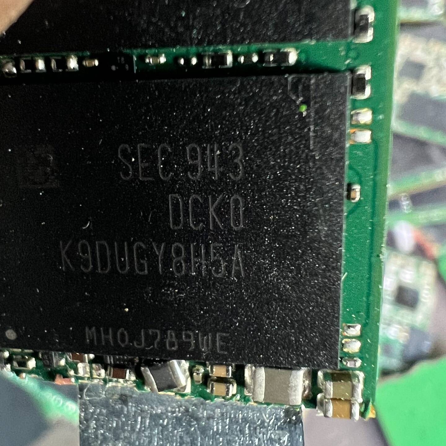 议价-三星K9DUGY8H5A 512GB  300-500颗