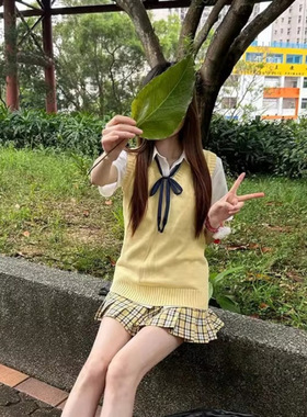 JK制服马甲背心早秋学院风纯色v领无袖内搭黄色套头毛衣针织衫女