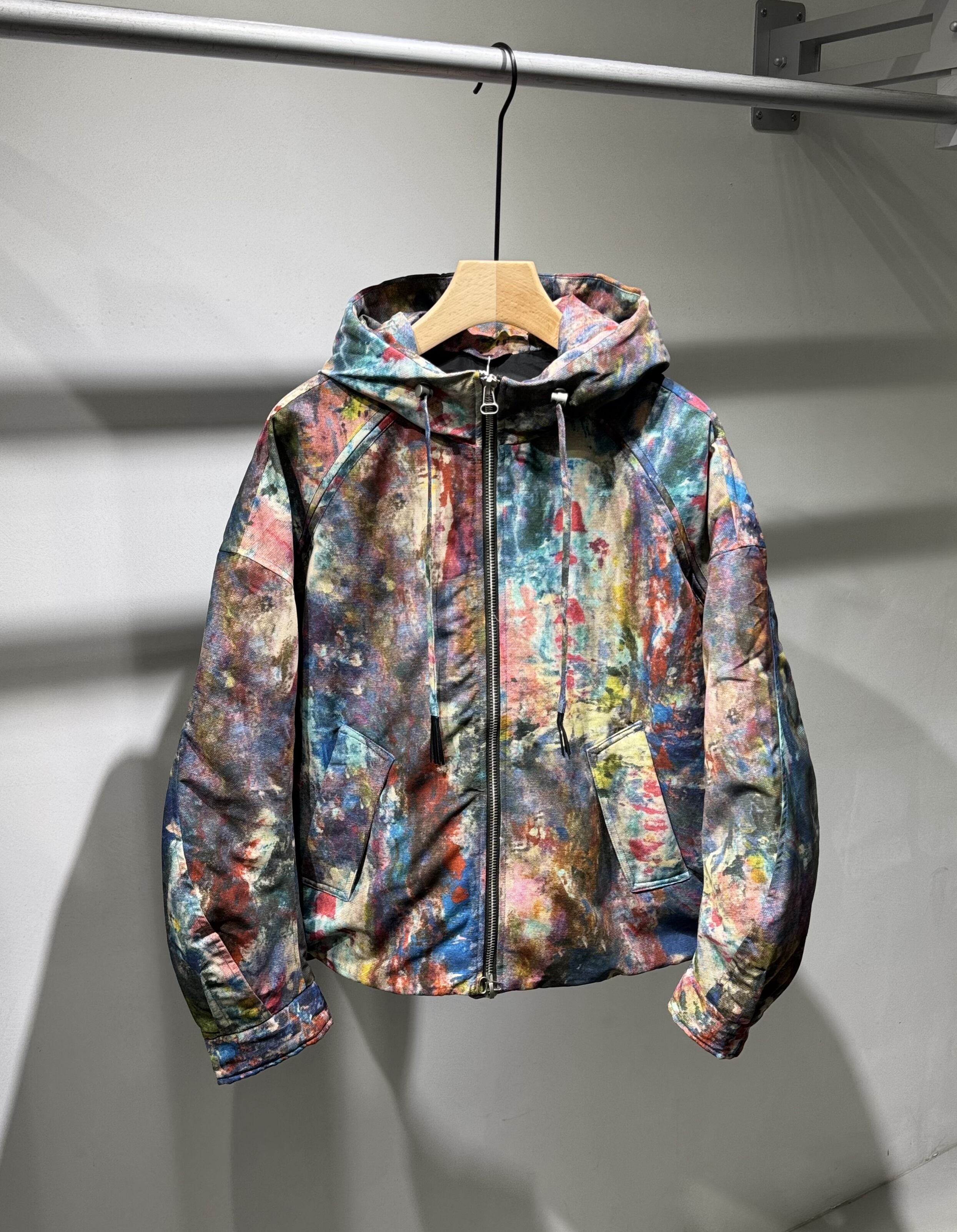 冬季新款男士泼墨油画连帽羽绒服美式设计感潮流加厚保暖羽绒外套