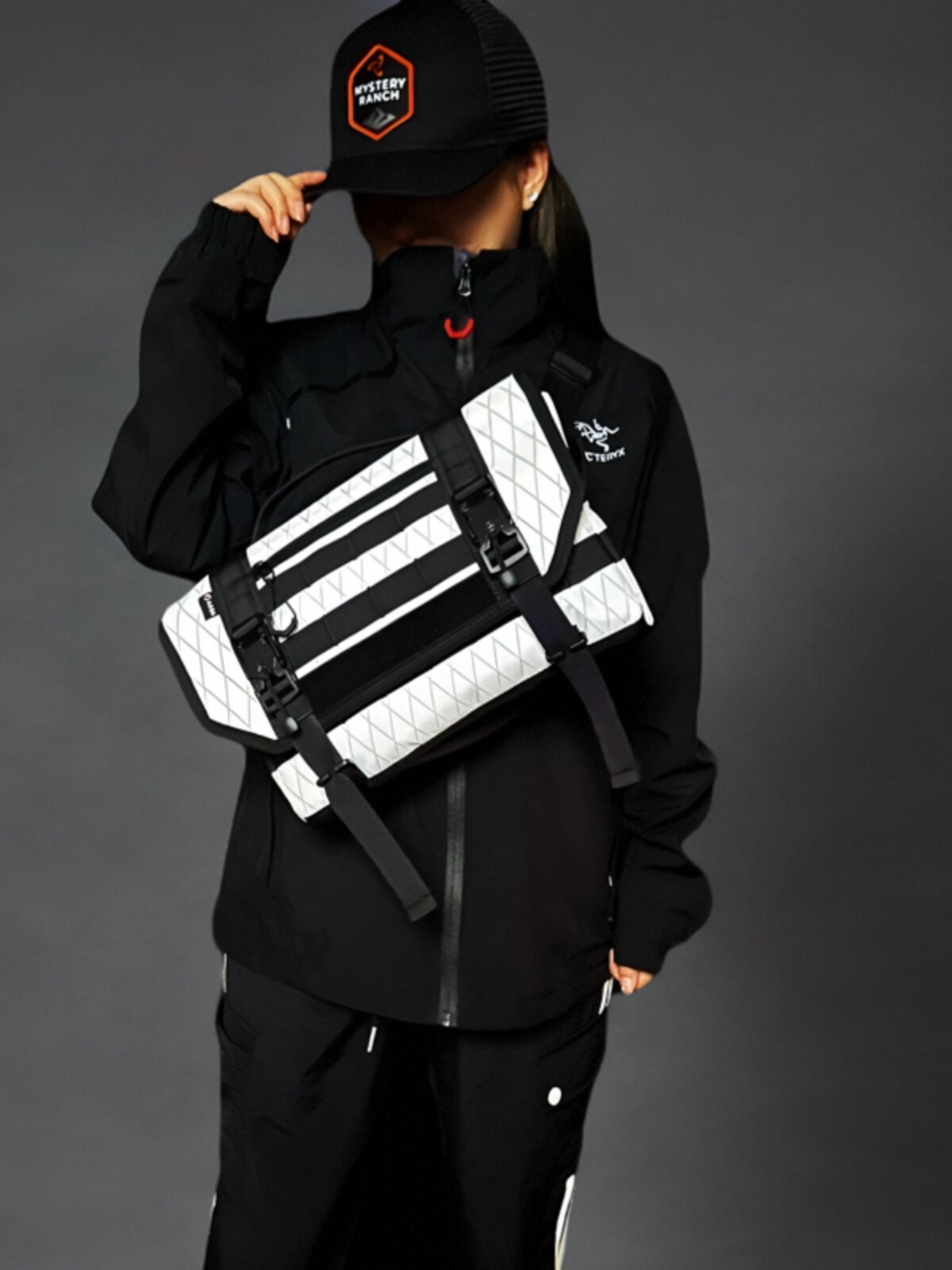 다섯째 형제 장비 HELI 메신저 백 크고 작은 남성 전술 기능성 숄더백 크로스 바디 백 야외 통근 가슴 가방