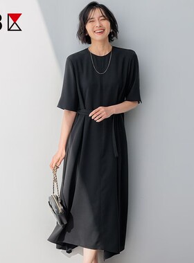 23区日系秋季通勤宽松圆领套头五分袖连衣裙不规则连身裙商场同款