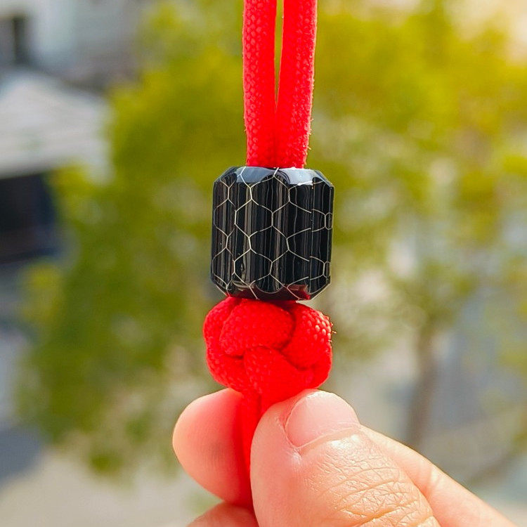 SSD树脂黑网纹蜂窝纹刀坠DIY吊坠背包钥匙扣挂坠EDC工具配饰刀珠