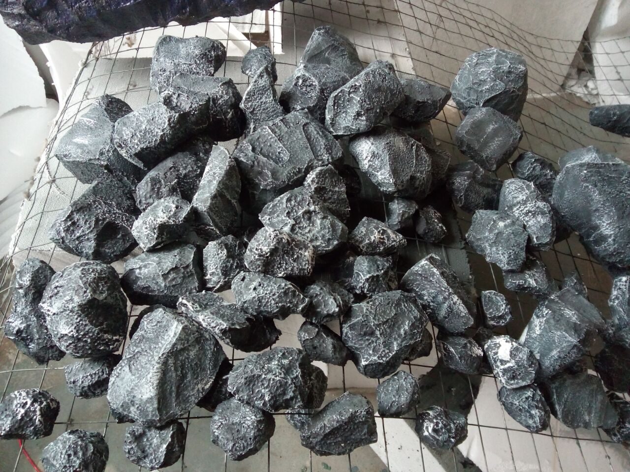 仿真假石头高密度泡沫石头假山造景摄影婚庆舞台拍照道具假石头