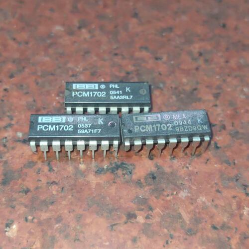 议价Burr-Brown PCM1702-K 解码芯片可维修