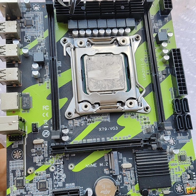 议价X79-VG3 主板 E5-2670 V2 八核处理器可维修图片