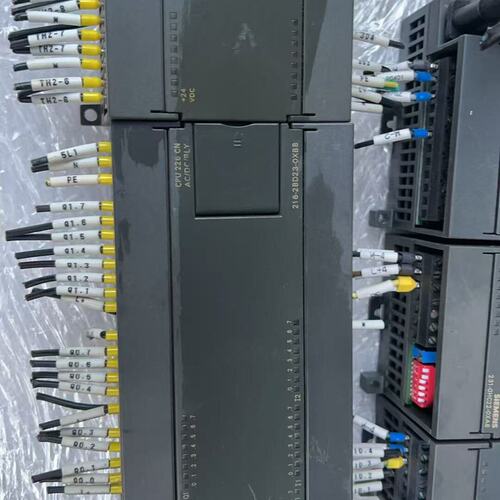 议价S7-200 CN PLC一套，型号CPU226 CN可维修