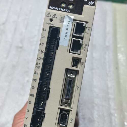 议价 安川伺服驱动器 SGPMS-2R5A30A 可维修