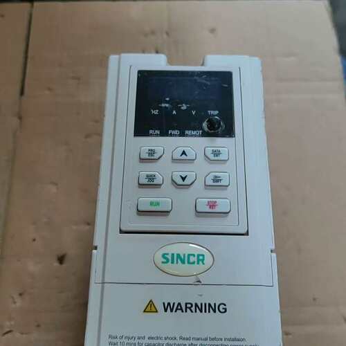 议价新科瑞变频器 C10-0R7G-2S可维修