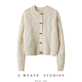 燕麦色圆领牛角扣羊绒衫 秋冬新款 针织开衫 好穿不腻 长袖 保暖毛衣