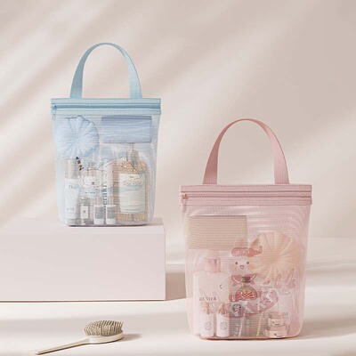Minimally designed toiletries bag, mesh hand-held makeup ba