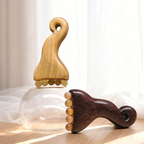 Green Sandalwood Sheep Horn Small Tail Massage Comb Muscle