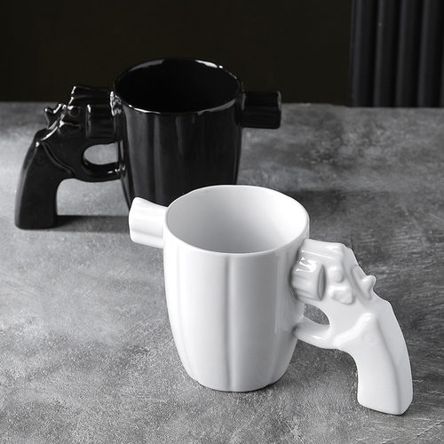Cross border creative left wheel gun cup ceramic explosion-
