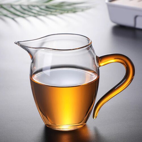 High borosilicate glass ribbon handle, fair cup, eagle beak