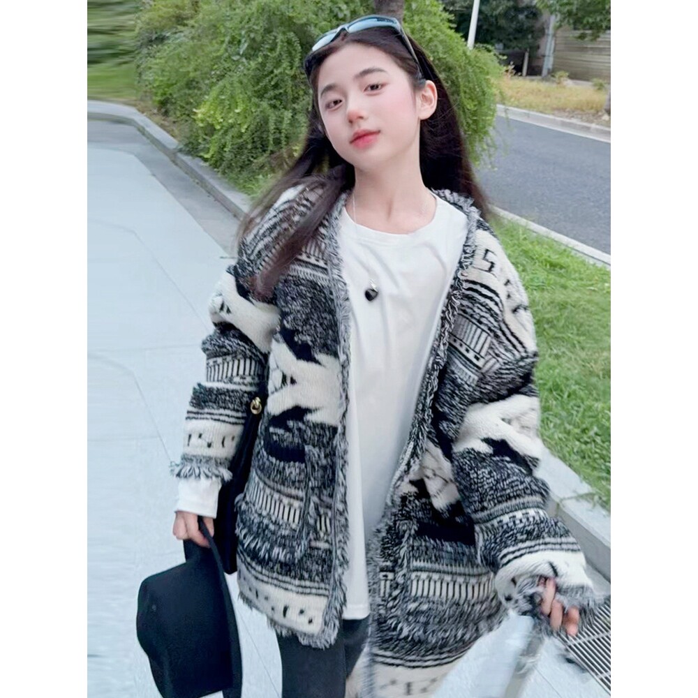 欧抱抱女童流苏毛衣外套秋季20皮草/仿皮草
