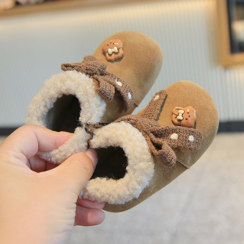 新款宝宝鞋子女童小短靴