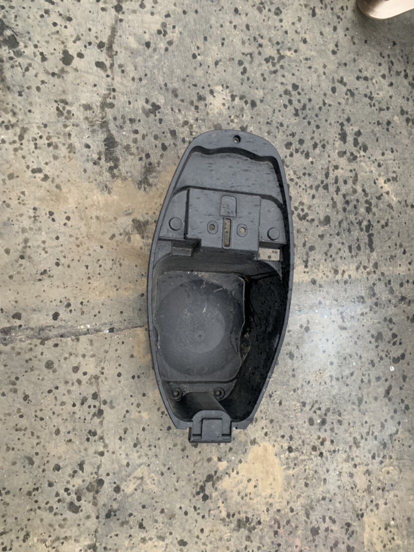 电动车小魔兽坐桶tzck裕隆电动车外壳坐桶魔兽坐桶座桶马桶储物箱