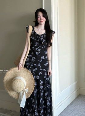 DARA ROSE-小飞袖法式气质黑紫色碎花掐腰显瘦气质V领连衣裙S9470