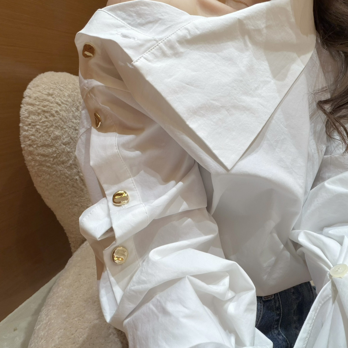 EASE-26夏上新法式复古不规则领口设计感小衫E26A6021