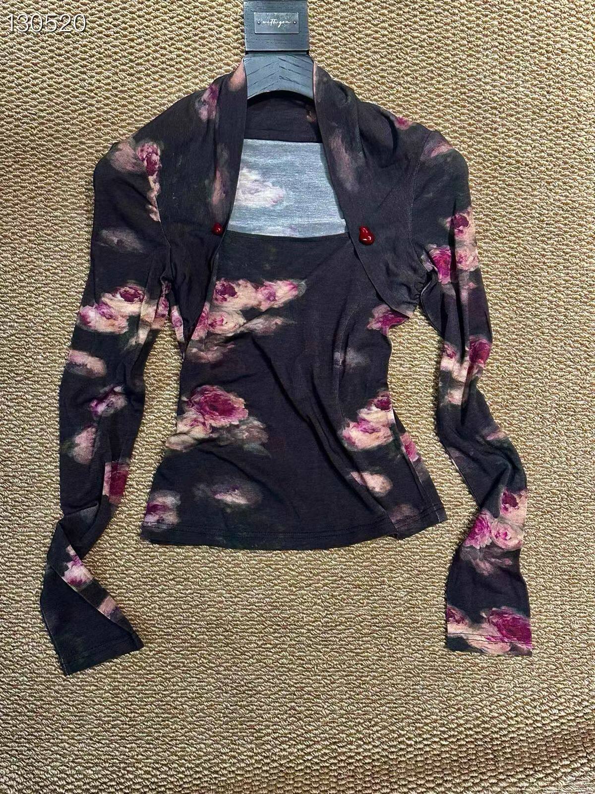 2025冬新款时尚气质优雅百搭显瘦印花羊毛针织衫女设计感小众上衣