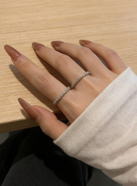 素圈戒指！高级感轻奢小众设计冷性风指环开口可调节2026年新款女