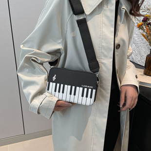 2026新款钢琴乐谱包高级质感时尚单肩包小众设计宽肩带斜挎小方包