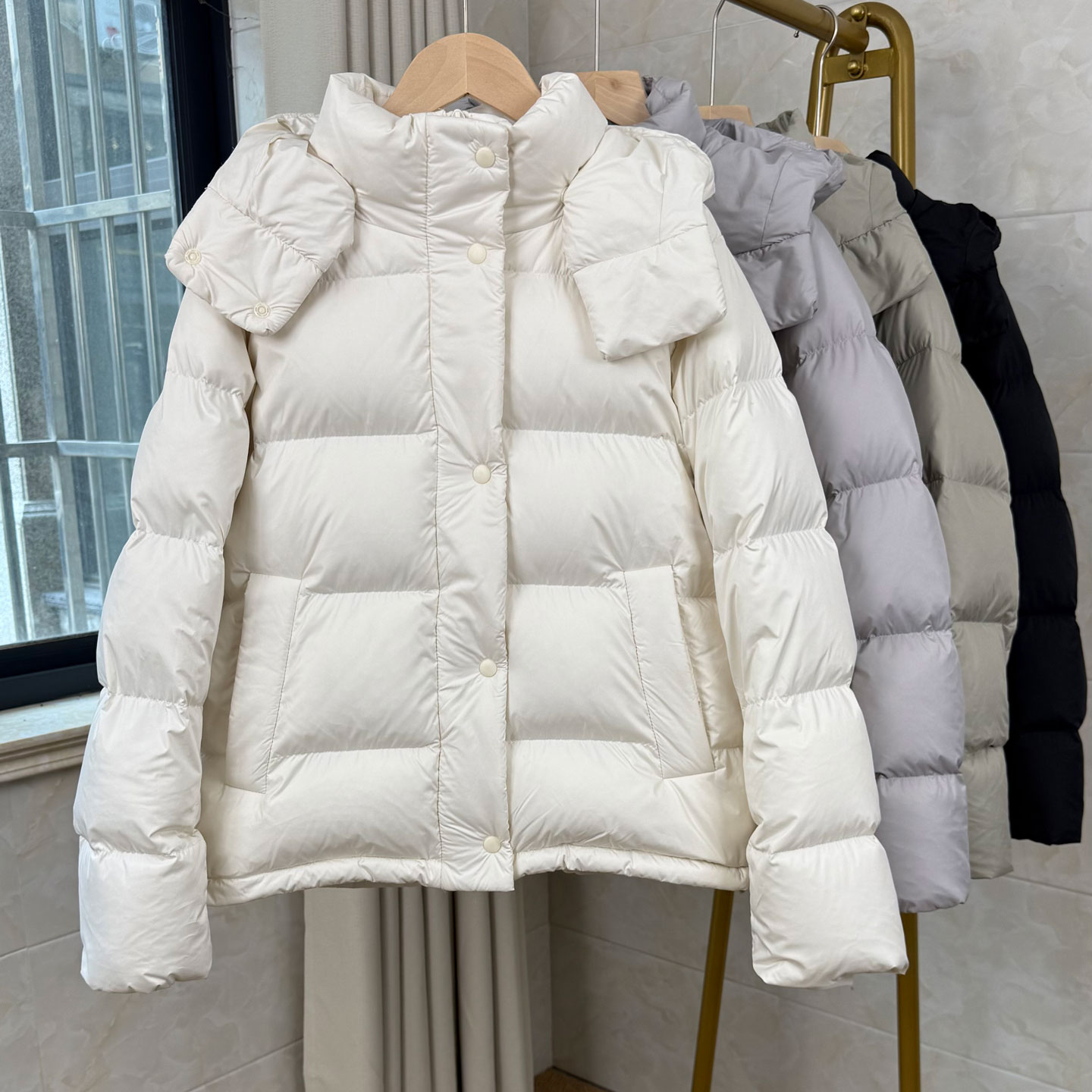 lu系羽绒服女短款2025冬新款