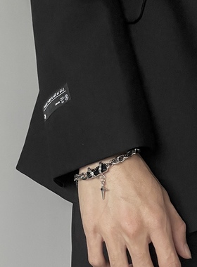 星体缠绕黑钻手链男女百搭小众设计轻奢高级感情侣手饰潮钛钢