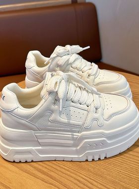 软皮厚底小白鞋子女2025秋季新款高颜值百搭增高板鞋休闲运动鞋