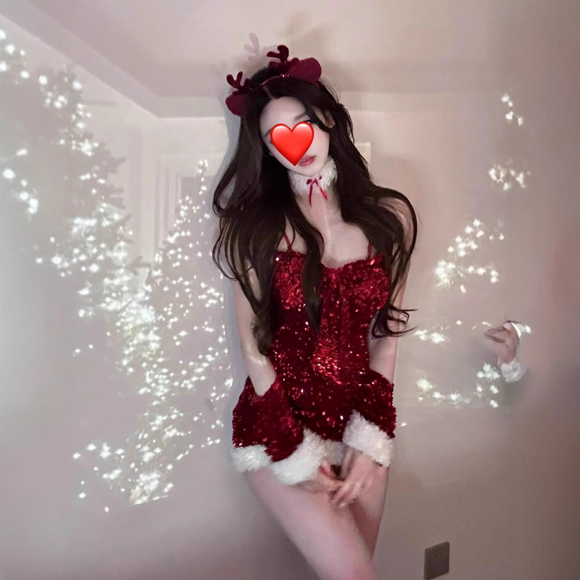 圣诞节战袍穿搭cos麋鹿红色抹胸纯欲风紧身氛围感气质闪片连衣裙