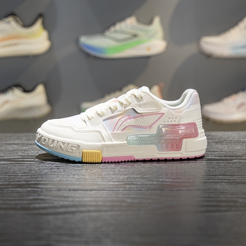 李宁儿童休闲鞋男女大童2026春季SKATE 80S 2减震回弹板鞋YKCW018