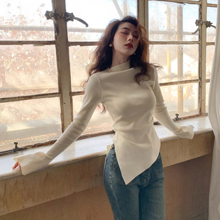 下摆不规则喇叭袖内搭打底针织衫女秋冬设计感侧开叉毛衣显瘦上衣