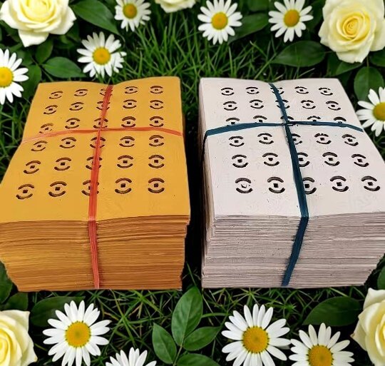 传统打孔铜钱纸黄白两色老式毛边纸整捆5斤重打眼纸空隙清晰规整