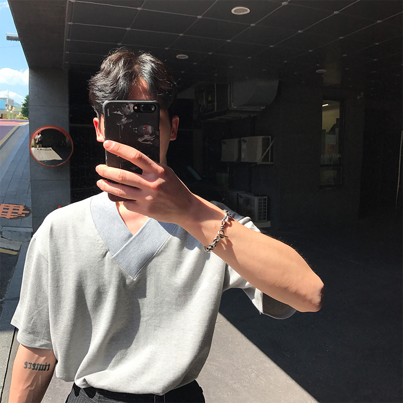 KIM/2018º«¹úÏļ¾ÐÂÆ·chic·ç ½ûÓûϵ´¿É«VÁì»ù´¡¿î¶ÌÐäTÐô ÄÐ