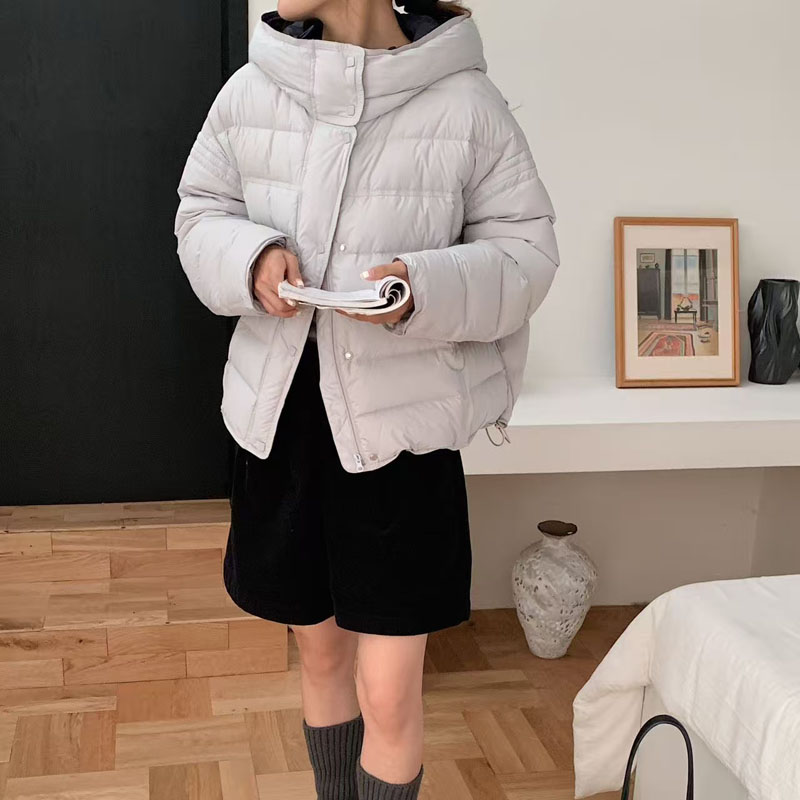 2025冬季新款时尚连帽90白鸭绒羽绒服女宽松休闲百搭面包服短外套