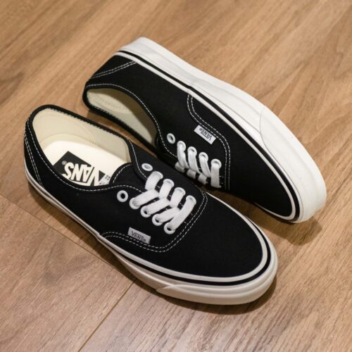 Vans Premium Authentic经典黑白男女情侣复古板鞋