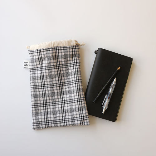 纯棉抽绳束口格纹TN手拿包