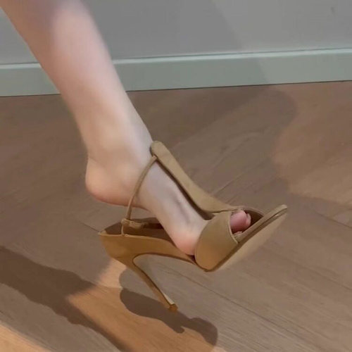 法式复古不累脚高跟罗马凉鞋女