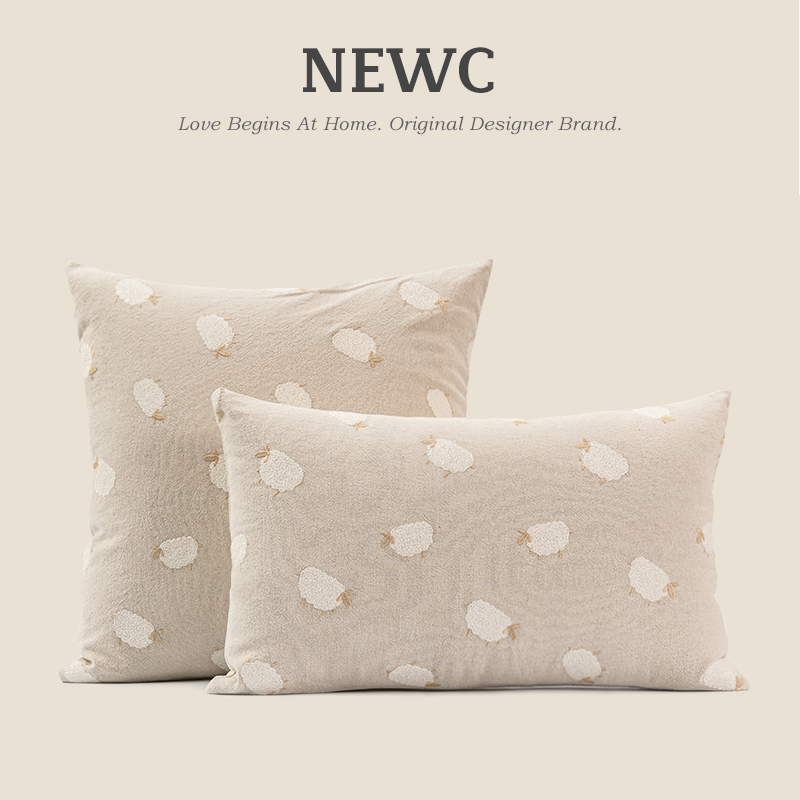 newc新宸优品可爱抱枕卧室靠垫