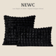 NEWC新宸优品现代轻奢长毛绒抱枕客厅沙发床头纯色黑色小格子靠垫