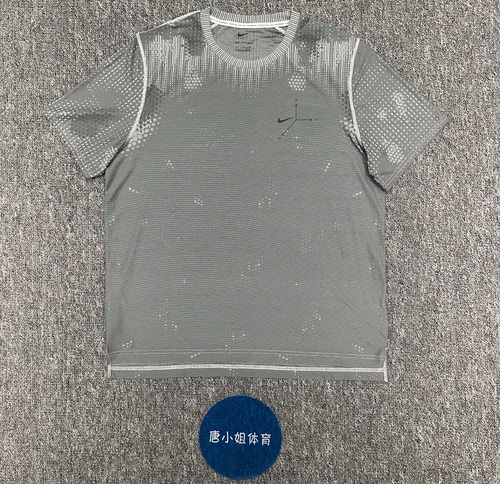 NIKE DFADV APS SS 耐克旗舰跑步训练速干透气短袖T恤 FN2972-034