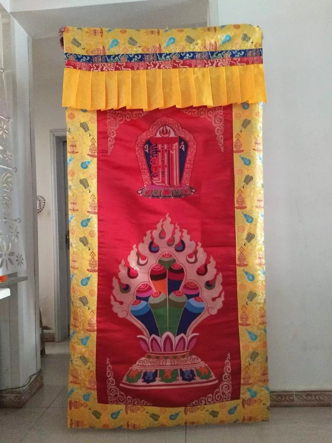 精品藏式门帘 十相自在 红色摩尼宝火焰图案 2&times;1米