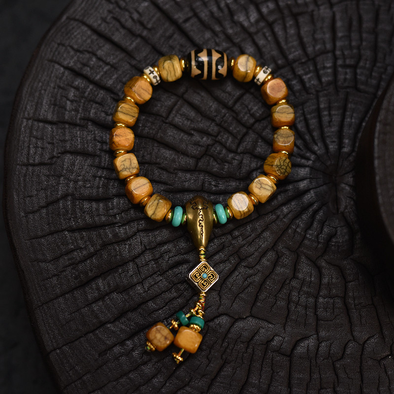 藏式牦牛骨雕刻骰子搭配虎牙天珠男女同款单圈手串